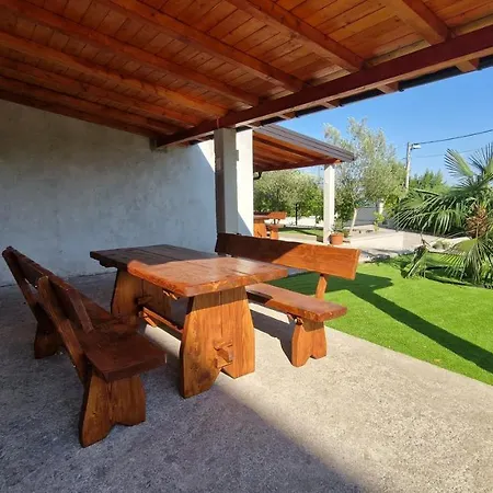 Apartment In Rijeka, Free Parking And Large Terrace, 15min Drive From The Rijeka
